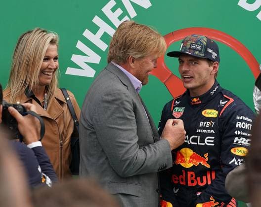 FORMULA 1 HEINEKEN DUTCH GRAND PRIX 2023 27 08 2023, Circuit Park Zandvoort, Zandvoort, FORMULA 1 HEINEKEN DUTCH GRAND PRIX 2023 , in picture Willem Alexander, King of the Netherlands and wife Queen Maxima congratulate Max Verstappen NLD , Oracle Red Bull Racing to victory nordphotoxGmbHx xBratic nph00250