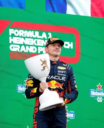 VERSTAPPEN Max (ned), Red Bull Racing RB19, portrait podium during the 2023 Formula 1 Heineken Dutch Grand Prix, 13th round of the 2023 Formula One World Championship, WM, Weltmeisterschaft from August 25 to 28, 2023 on the Zandvoort Circuit, in Zandvoort, Netherlands - F1 - DUTCH GRAND PRIX 2023 - RACE DPPI Panoramic  00123031_F12023GP14NED_JK143269