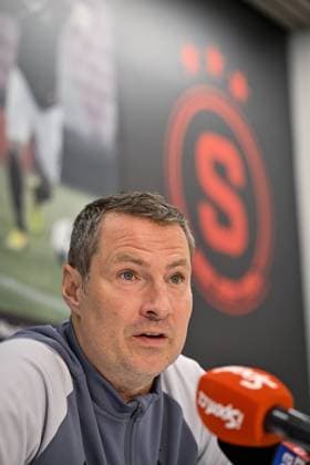 Coach of Sparta Praha Brian Priske speaks during the press conference, PK, Pressekonferenz prior to European League of Football 4th qualifying round return match: Sparta Praha vs Dinamo Zagreb in Prague, Czech Republic, August 30, 2023. (CTKxPhoto VitxSimanek) CTKPhotoP2023083003270  CTKPhotoP2023083003270