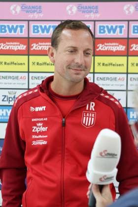 SOCCER - UEFA EL, Zrinjski vs LASK, preview LINZ,AUSTRIA,30.AUG.23 - SOCCER - UEFA Europa League, qualification, HSK Zrinjski Mostar vs Linzer ASK, preview, departure LASK. Image shows head coach Thomas Sageder (LASK).  GEPAxpictures xMathiasxMandl