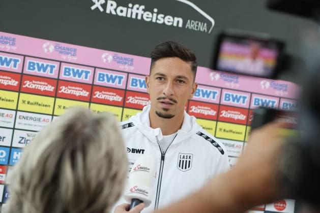 SOCCER - UEFA EL, Zrinjski vs LASK, preview LINZ,AUSTRIA,30.AUG.23 - SOCCER - UEFA Europa League, qualification, HSK Zrinjski Mostar vs Linzer ASK, preview, departure LASK. Image shows Robert Zulj (LASK).  GEPAxpictures xMathiasxMandl