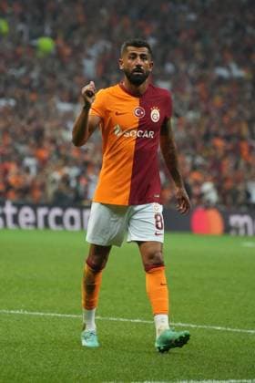 Kerem Demirbay of Galatasaray during the UEFA Champions League play-offs second leg match between Galatasaray and Molde Fk at RAMS PARK stadium on August 29, 2023 in Istanbul, Turkey. Istanbul Turkey Copyright: xSeskimPhotox Galatasaray-Molde_290823 (123)