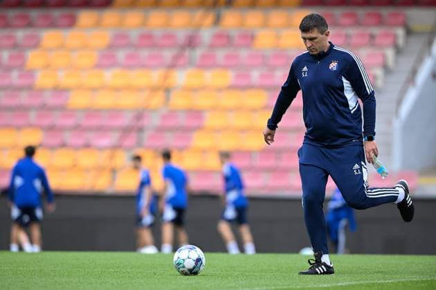 UEFA Europa League play-offs: Dinamo Zagreb training session Head Coach of Dinamo Zagreb Sergej Jakirovic during the training session at Letna Stadium in Prague, Czech Republic, on August 30, 2023. ahead of the UEFA Europa League playoff 2nd match between Sparta Praha and Dinamo Zagreb. MarkoxLukunic PIXSELL