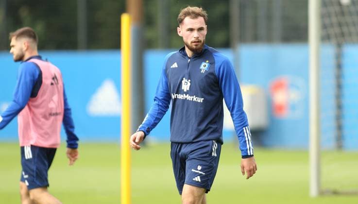 Soccer, 2023 2024 season, 2 Bundesliga, Hamburger SV, morning training at the training ground at Volksparkstadion Valon Zumberi Stellingen Hamburg