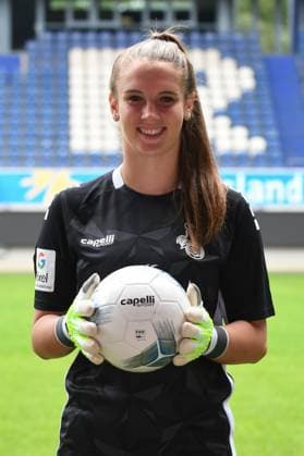 Goalkeeper Ena Mahmutovic MSV Duisburg women with ball in hand GER, Soccer, MSV Duisburg women team presentation season 2023 24, 28 08 2023 DFL DFB REGULATES PROHIBIT ANY USE OF PHOTOGRAPHS AS IMAGE SEQUENCES AND OR QUASI VIDEO GER, Soccer, MSV Duisburg women team presentation season 2023 24, 28 08 2023 Duisburg Copyright: xEibner-Pressefoto ThomasxThienelx EP_TTL