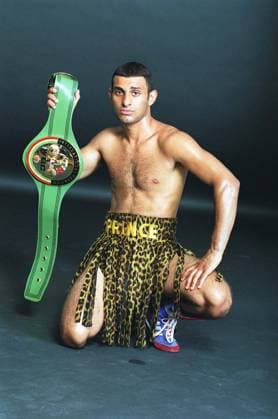 Archivbilder der Woche SPORT KW35 PRINCE NASEEM HAMED British Super-Bantamweight Boxer WBC Super-Bantamweight Champion COMPULSORY CREDIT: UPPA Photoshot Photo UGL 010082 A-33a 07.08.1995 PRINCE NASEEM HAMED British Super-Bantamweight Boxer WBC Super-Bantamweight Champion COMPULSORY CREDIT: Talking Photoshot Photo UGL 010082 A-33a 07.08.1995, Credit:Photoshot Avalon United Kingdom  Copyright: xPhotoshotx xAvalonx 0501839499