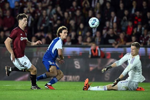 Sparta Praha v Dinamo Zagreb - UEFA Europa League Play Off Round: Second Leg Robert Ljubicic of Dinamo Zagreb shoots during the UEFA Europa League Play Off Round Second Leg match between Sparta Praha and Dinamo Zagreb at Letna Stadium on August 31, 2023 in Prague, Czech Republic. MarkoxLukunic PIXSELL