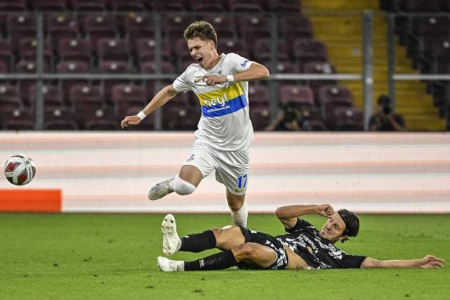 Union s Casper Terho and Lugano s Anto Grgic fight for the ball during a soccer match between Swiss FC Lugano and Belgian Royale Union Saint-Gilloise, Thursday 31 August 2023 in Geneva, Switzerland, the return leg of the play-off for the UEFA Europa League competition. LAURIExDIEFFEMBACQ  x73077963x