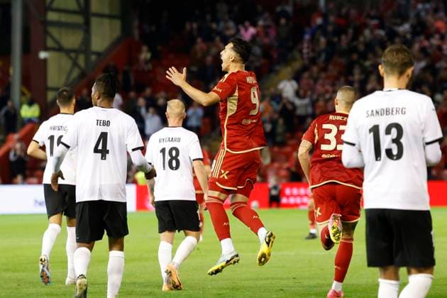Aberdeen v BK Hacken Europa League 31 08 2023. Play Off GOAL 1-2 Bojan Miovski (9) of Aberdeen scores a penalty goal 1-2 and celebrates, celebration during the Europa League play off match between Aberdeen and BK Hacken at Pittodrie Stadium, Aberdeen, Scotland on 31 August 2023. Aberdeen Pittodrie Stadium Aberdeenshire Scotland Editorial use only , Copyright: xStephenxDobsonx PSI-17931-0044