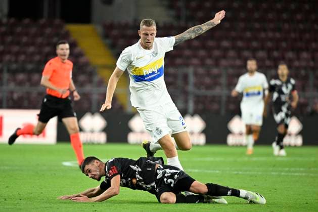 FC Lugano v Royal Union Saint-Gilloise - UEFA Europa League GENEVE, SWITZERLAND - AUGUST 31 : Nilsson Gustaf forward of Union St-Gilloise during the UEFA Europa League Play-offs 2nd leg match between FC Lugano and Royal Union Saint-Gilloise on August 31, 2023 in Geneve, Switzerland, 31 08 2023 Geneve Switzerland  Copyright: xVincentxKalutx