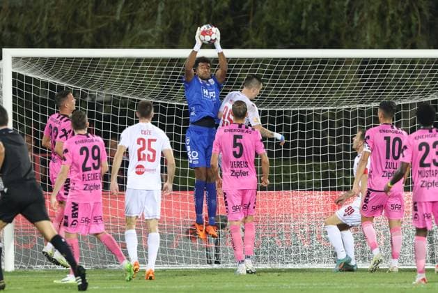 SOCCER - UEFA EL, Zrinjski vs LASK MOSTAR,BOSNIA AND HERZEGOVINA,31.AUG.23 - SOCCER - UEFA Europa League, qualification, HSK Zrinjski Mostar vs Linzer ASK. Image shows Tobias Lawal (LASK).  GEPAxpictures xMathiasxMandl