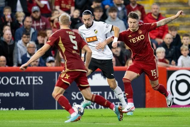 230831 Amor Layouni of Häcken and James McGarry of Aberdeen during the UEFA Europa League play off between Aberdeen and Häcken on August 31, 2023 in Aberdeen Photo Daniel Stiller BILDBYRAN code DS DS0328 fotboll soccer football uefa europa league aberdeen häcken bbeng  Copyright: DANIELxSTILLER BB230831DS075