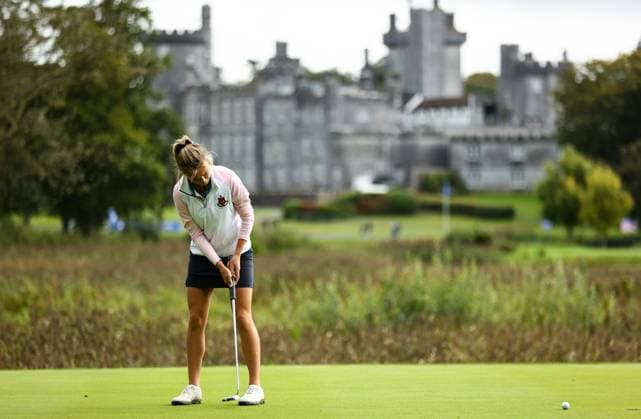 Sport Bilder des Tages 2023 KPMG Women s Irish Open, Dromoland Castle, Clare 1 9 2023 Ireland™s Emma Fleming on the makes her putt on the 10th green Emma Fleming on the makes her putt on the 10th green 1 9 2023  Copyright: x INPHO BenxBradyx BB1_6447