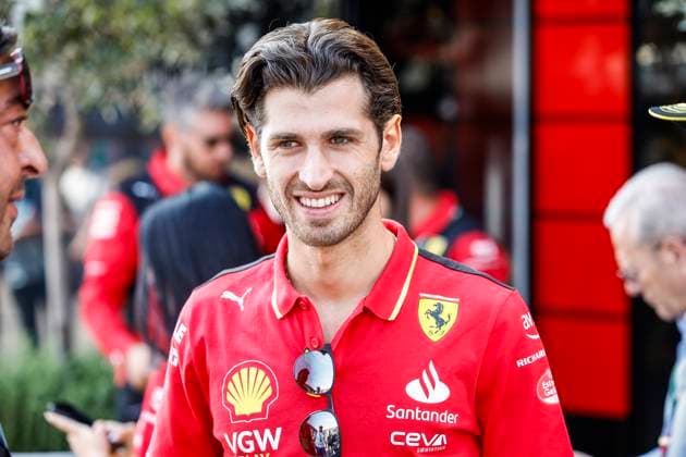 GIOVINAZZI Antonio (ita), Scuderia Ferrari SF-23 reserve and test driver, portrait during the 2023 Formula 1 Pirelli Grand Premio d™Italia Grand Prix, 14th round of the 2023 Formula One World Championship, WM, Weltmeisterschaft from September 1 to 3, 2023 on the Autodromo Nazionale di Monza, in Monza, Italy - F1 - ITALIAN GRAND PRIX 2023 DPPI Panoramic  00123032__R3_5392
