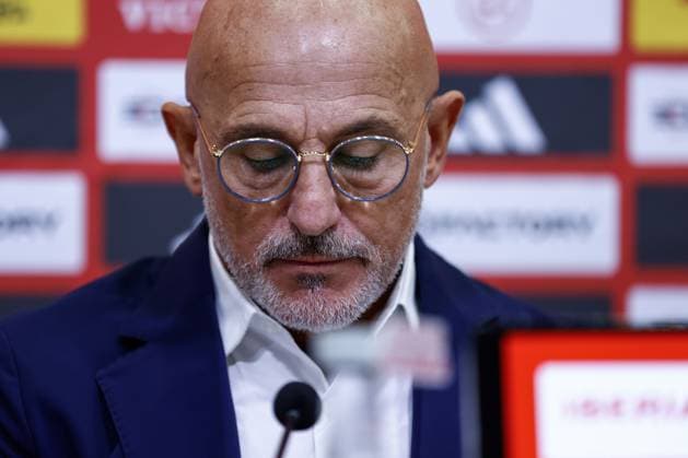 September 1, 2023, LAS ROZAS, MADRID, SPAIN: Luis de la Fuente, head coach of Spain Team, attends during his press conference, PK, Pressekonferenz to talk about Luis Rubiales and give the list of players for the next matches of the team at Ciudad del Futbol on September 01, 2023, in Las Rozas, Madrid, Spain. LAS ROZAS SPAIN - ZUMAa181 20230901_zaa_a181_032 Copyright: xOscarxJ.xBarrosox