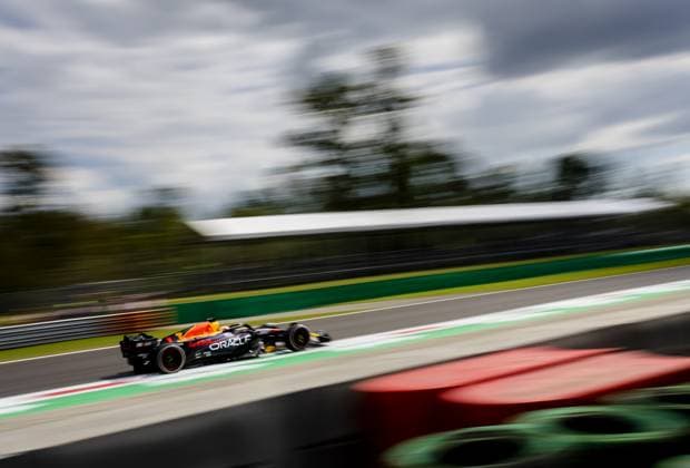 MONZA - Max Verstappen (Red Bull Racing) in action during the 1st free practice session on the Monza circuit in the run-up to the Italian Grand Prix. ANP SEM VAN DER WAL Practice 2023 2024 xVIxANPxSportx xxANPxIVx 476914249 originalFilename: 476914249.jpg