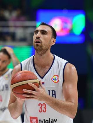 September 1, 2023, Quezon, Philippines: Nikola Milutinov of Serbia men basketball team in action during the FIBA Men s Basketball World Cup 2023 match between Serbia and Italy at the Araneta Coliseum. Final Score Italy 78:76 Serbia. Quezon Philippines - ZUMAs197 20230901_aab_s197_012 Copyright: xLuisxVeniegrax