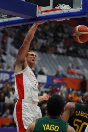 JAKARTA, INDONESIA SEPTEMBER 1: Canada™s Dwight Powell dunk a ball on Canada vs Brazil game during 2023 FIBA Basketball World Cup in Jakarta, Indonesia on September 1, 2023. The 2023 FIBA Basketball World Cup held on August 25 until September 10, 2023 in Jakarta - Indonesia, Manila - Philipines dan Okinawa Japan. BASKET BALL : Canada vs Bresil - FIBA Coupe du monde - Jakarta - 01 09 2023 YuliSeperi Panoramic 