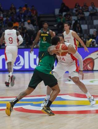 JAKARTA, INDONESIA SEPTEMBER 1: Brazil™s B Yago Santos (C) sdribbling a ball on Canada vs Brazil game during 2023 FIBA Basketball World Cup in Jakarta, Indonesia on September 1, 2023. The 2023 FIBA Basketball World Cup held on August 25 until September 10, 2023 in Jakarta - Indonesia, Manila - Philipines dan Okinawa Japan. BASKET BALL : Canada vs Bresil - FIBA Coupe du monde - Jakarta - 01 09 2023 YuliSeperi Panoramic 