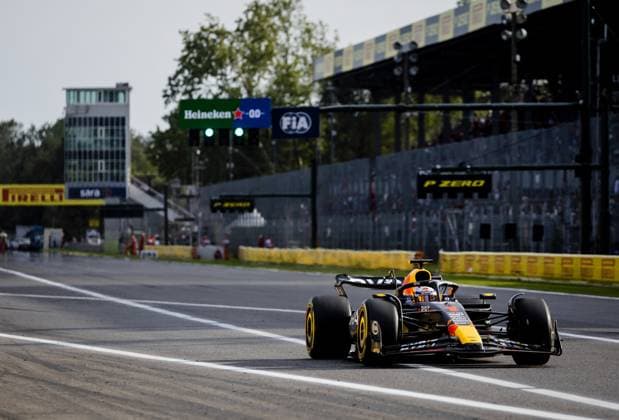 MONZA - Max Verstappen (Red Bull Racing) during the 2nd free practice session on the Monza circuit in the run-up to the Italian Grand Prix. ANP SEM VAN DER WAL Practice 2023 2024 xVIxANPxSportx xxANPxIVx 476927818 originalFilename: 476927818.jpg
