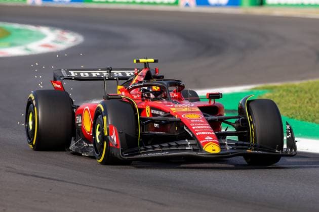 MONZA, ITALY - SEPTEMBER 01: Ferrari driver Carlos Sainz (55) of Spain during practice for the F1 Italian Grand Prix on Friday, September 1, 2023 at the Autodromo Nazionale Monza in Monza, Italy. (Photo by Bob Kupbens Icon Sportswire) AUTO: SEP 01 F1 Italian Grand Prix EDITORIAL USE ONLY Icon230901220