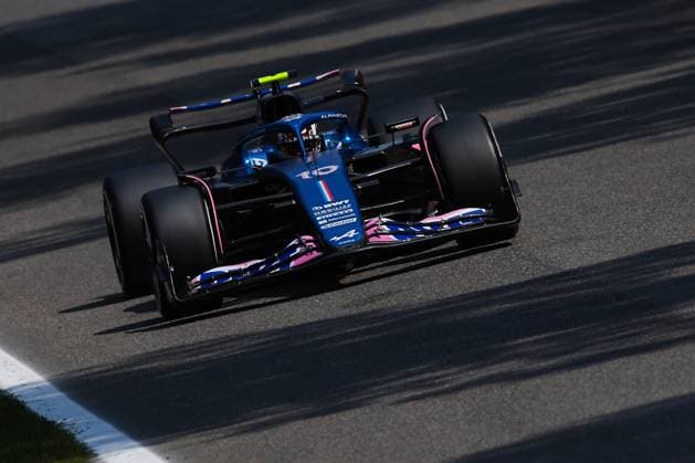 10 GASLY Pierre (fra), Alpine F1 Team A523, action during the 2023 Formula 1 Pirelli Grand Premio d™Italia Grand Prix, 14th round of the 2023 Formula One World Championship, WM, Weltmeisterschaft from September 1 to 3, 2023 on the Autodromo Nazionale di Monza, in Monza, Italy - F1 - ITALIAN GRAND PRIX 2023 DPPI Panoramic  EAR32336