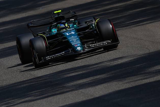 14 ALONSO Fernando (spa), Aston Martin F1 Team AMR23, action during the 2023 Formula 1 Pirelli Grand Premio d™Italia Grand Prix, 14th round of the 2023 Formula One World Championship, WM, Weltmeisterschaft from September 1 to 3, 2023 on the Autodromo Nazionale di Monza, in Monza, Italy - F1 - ITALIAN GRAND PRIX 2023 DPPI Panoramic  EAR32382