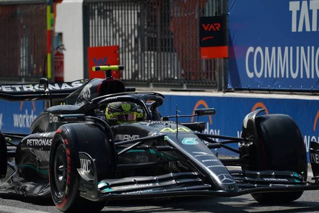 02 09 2023, Autodromo Nazionale di Monza, Monza, FORMULA 1 PIRELLI GRAN PREMIO D ITALIA 2023 ,in picture Lewis Hamilton GBR , Mercedes AMG Petronas Formula One Team Monza Autodromo Nazionale di Monza Italy  eu-images-506