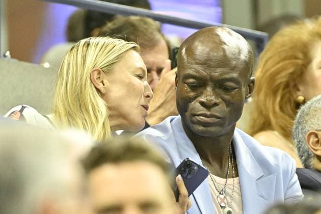 Tennis : Us Open 2023 - Seal dans la tribune du central - Angleterre Tennis : US open 2023 - 02 09 23 ChrysleneCaillaud Panoramic 
