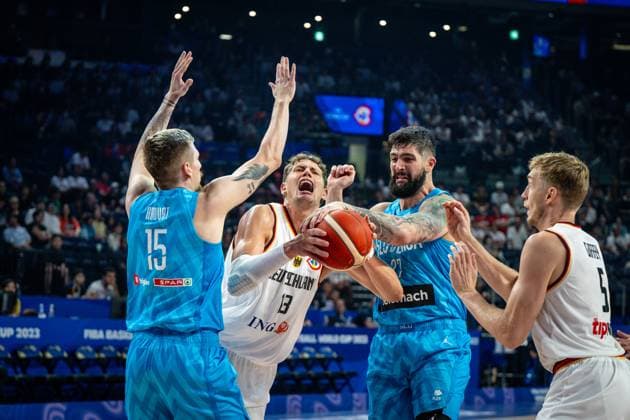 Basketball Okinawa 03 09 2023 FIBA Basketball World Cup 2023 World Championship Men Round 2 Germany GER Slovenia SLO Moritz Wagner Germany, No 13 ZIGA DIMEC Slovenia, No 27 GREGOR HROVAT Slovenia, No 15