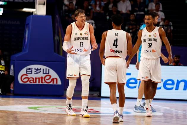 03 09 2023, FIBA Basketball World Cup, Okinawa Japan , Germany Slovenia, Matchday 5, Group K Moritz Wagner GER, No13 and Maodo Lo GER, No4 discuss with each other Okinawa Okinawa Arena Okinawa Japan