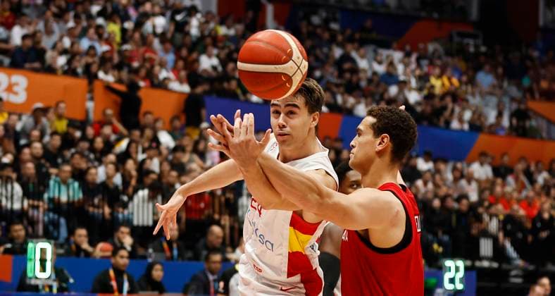 Partido de la Copa Mundial de Baloncesto entre Espana y Canada. FIBA Basketball World Cup match between Spain and Canada. ÃNGELxRIVERO  ecommerceFotos eCommerce2-140554982
