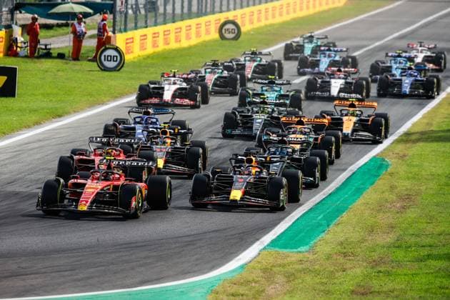 Start, 55 Carlos Sainz ESP, Scuderia Ferrari , 1 Max Verstappen NLD, Oracle Red Bull Racing , 16 Charles Leclerc MCO, Scuderia Ferrari , 63 George Russell GBR, Mercedes AMG Petronas F1 Team , F1 Grand Prix of Italy at Autodromo Nazionale Monza on September 3, 2023 in Monza, Italy Photo by HOCH ZWEI Monza Italy