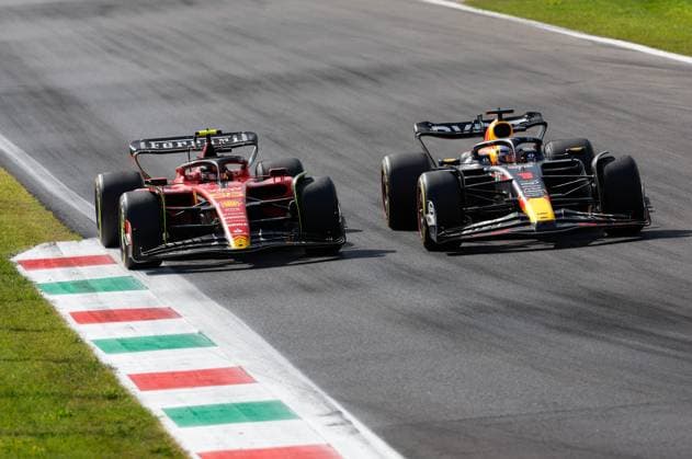55 Carlos Sainz ESP, Scuderia Ferrari , 1 Max Verstappen NLD, Oracle Red Bull Racing , F1 Grand Prix of Italy at Autodromo Nazionale Monza on September 3, 2023 in Monza, Italy Photo by HOCH ZWEI Monza Italy