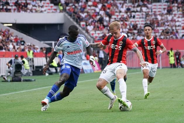 Habib Diarra (RC Strasbourg) - Melvin Bard (OGC Nice) FOOTBALL : OGC Nice vs RC Strasbourg - Ligue 1 Uber Eats - Nice - 03 09 2023 NorbertScanella Panoramic 