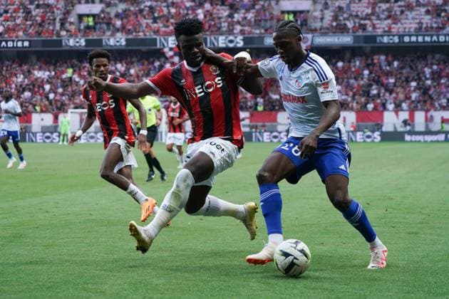 Dilane Bakwa (RC Strasbourg) - Youssouf Ndayishimiye (OGC Nice) FOOTBALL : OGC Nice vs RC Strasbourg - Ligue 1 Uber Eats - Nice - 03 09 2023 NorbertScanella Panoramic 