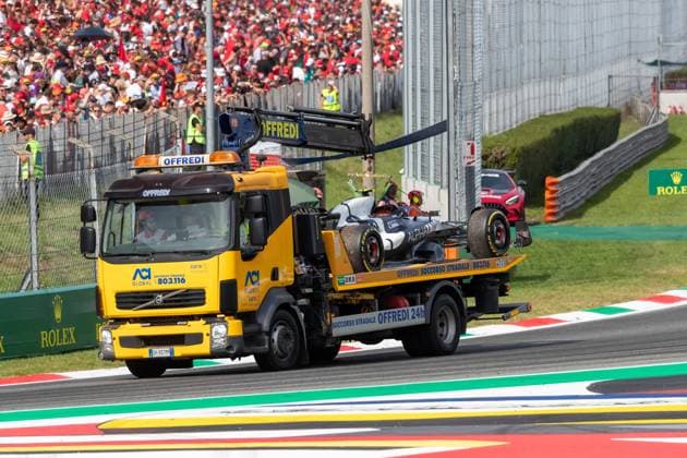 Formula 1 GP Italy Monza Sunday, 03 09 2023 The failed Yuki Tsunoda JPN Scuderia Alpha Tauri Formula 1 GP Italy Monza Sunday, 03 09 2023 Copyright: xBEAUTIFULxSPORTS Erlhofx