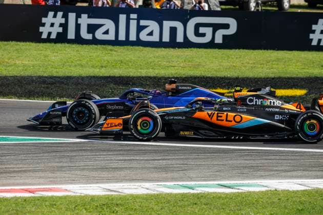 23 ALBON Alexander (tha), Williams Racing FW45, action 04 NORRIS Lando (gbr), McLaren F1 Team MCL60, action during the 2023 Formula 1 Pirelli Grand Premio d™Italia Grand Prix, 14th round of the 2023 Formula One World Championship, WM, Weltmeisterschaft from September 1 to 3, 2023 on the Autodromo Nazionale di Monza, in Monza, Italy - F1 - ITALIAN GRAND PRIX 2023 - RACE DPPI Panoramic 00123033__R3_0512
