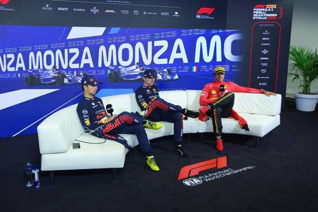 PEREZ Sergio (mex), Red Bull Racing RB19, portrait VERSTAPPEN Max (ned), Red Bull Racing RB19, portrait SAINZ Carlos (spa), Scuderia Ferrari SF-23, portrait press conference, PK, Pressekonferenz during the 2023 Formula 1 Pirelli Grand Premio d™Italia Grand Prix, 14th round of the 2023 Formula One World Championship, WM, Weltmeisterschaft from September 1 to 3, 2023 on the Autodromo Nazionale di Monza, in Monza, Italy - F1 - ITALIAN GRAND PRIX 2023 - RACE DPPI Panoramic 00123033_3777
