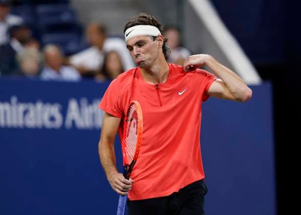 Taylor Fritz reacts angry,anger,disappointed,emotion, US Open Championships 2023, USTA Billie Jean King National Tennis Center, Flushing Meadows, New York, USA Copyright: xJuergenxHasenkopfx