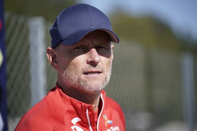 Pressekonferanse med Stale Solbakken Lillestrom 20230904. Landslagssjef Stale Solbakken snakker med pressen under en pressekonferanse pa treningsfeltet utenfor LSK-hallen. Foto: Stian Lysberg Solum NTB Lillestrom Norge EDITORIAL USE ONLY. RESTRICTED USE FOR BETTING COMPANIES Ref:_SPOVQ_yQS45pF0.jpg  Copyright: xStianxLysbergxSolumx xNTBx