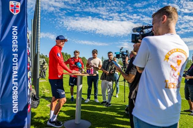 230904 Stale Solbakken, head coach of the Norwegian national football team during a press event on September 4, 2023 in Lillestrom Photo Marius Simensen BILDBYRAN COP 238 bbeng football fotboll fotboll norge norway practice soccer training trening träning  Copyright: MARIUSxSIMENSEN BB230904BB292