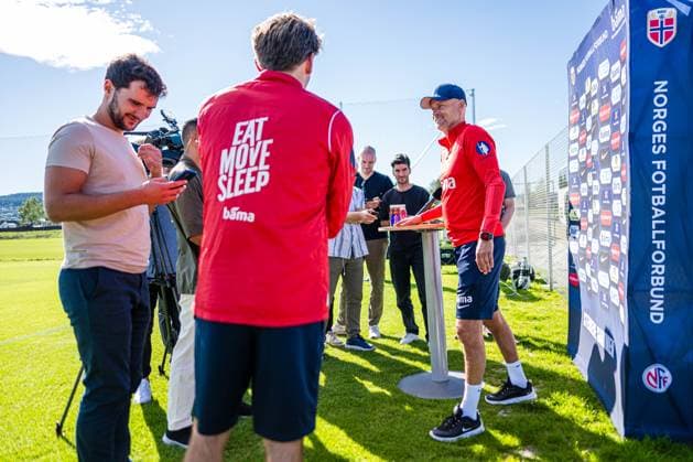 230904 Stale Solbakken, head coach of the Norwegian national football team during a press event on September 4, 2023 in Lillestrom Photo Marius Simensen BILDBYRAN COP 238 bbeng football fotboll fotboll norge norway practice soccer training trening träning  Copyright: MARIUSxSIMENSEN BB230904BB296