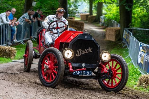 Sport Themen der Woche KW36 Sport Bilder des Tages HISTORICS - Concours d elegance - Wheels at the palace - 03 09 2023 MOTORSPORT : HISTORICS - Concours d elegance - Wheels at the palace - 03 09 2023 MPSAgency Panoramic 