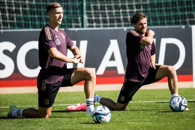 DFB A Nationalmannschaft Herren Training 05 09 2023 Nico Schlotterbeck Germany , Jonas Hofmann Germany DFB A Nationalmannschaft Herren Training,Wolfsburg, Trainingsgelaende VfL Wolfsburg DFB REGULATIONS PROHIBIT ANY USE OF PHOTOGRAPHS AS IMAGE SEQUENCES AND OR QUASI VIDEO Copyright: xBEAUTIFULxSPORTS Wunderlx