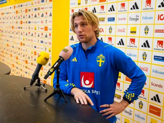 230905 Emil Forsberg of Sweden in the mixed zone after a training session on September 5, 2023 in Stockholm Photo Michael Campanella BILDBYRAN COP 313 MC0063 fotboll football soccer fotball em kval kval uefa euro qualifier qualifier träning practice training sverige sweden sverige a bbeng  Copyright: MICHAELxCAMPANELLA BB230905MC053