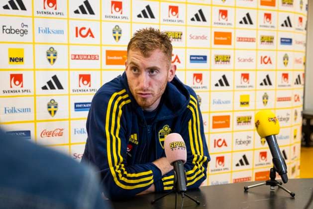 230906 Dejan Kulusevski of Sweden in the mixed zone after a training session on September 6, 2023 in Stockholm Photo Michael Campanella BILDBYRAN COP 313 MC0064 fotboll soccer football em kval kval uefa euro qualifier qualifier träning practice training sverige sweden sverige a bbeng  Copyright: MICHAELxCAMPANELLA BB230906MC052