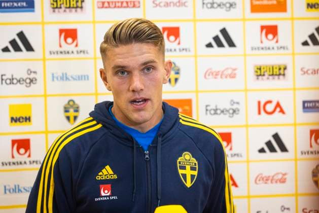 230906 Viktor Gyökeres of Sweden in the mixed zone after a training session on September 6, 2023 in Stockholm Photo Michael Campanella BILDBYRAN COP 313 MC0064 fotboll soccer football em kval kval uefa euro qualifier qualifier träning practice training sverige sweden sverige a bbeng  Copyright: MICHAELxCAMPANELLA BB230906MC089