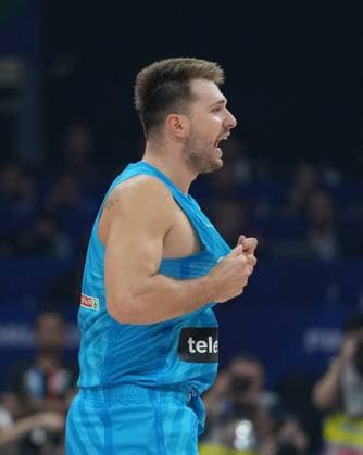 (230906) -- MANILA, Sept. 6, 2023 -- Slovenia s Luka Doncic reacts during the quarterfinal between Canada and Slovenia at the 2023 FIBA World Cup in Manila, the Philippines, Sept. 6, 2023. ) (SP)PHILIPPINES-MANILA-BASKETBALL-FIBA WORLD CUP-QUARTERFINAL-CAN VS SLO MengxYongmin 