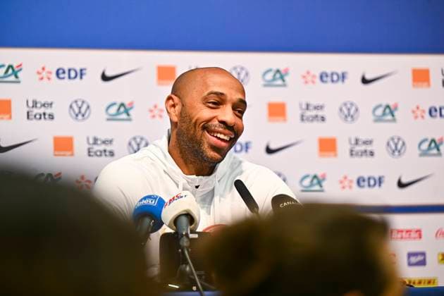 Sport Bilder des Tages Thiery Henry SÃ lectionneur de l Equipe de France Espoirs FOOTBALL : match amical France vs Danemark espoirs , confÃ rence de presse, thierry Henry, nouveau sÃ lectionneur des espoirs 6 09 2023 MaoCtou Panoramic 
